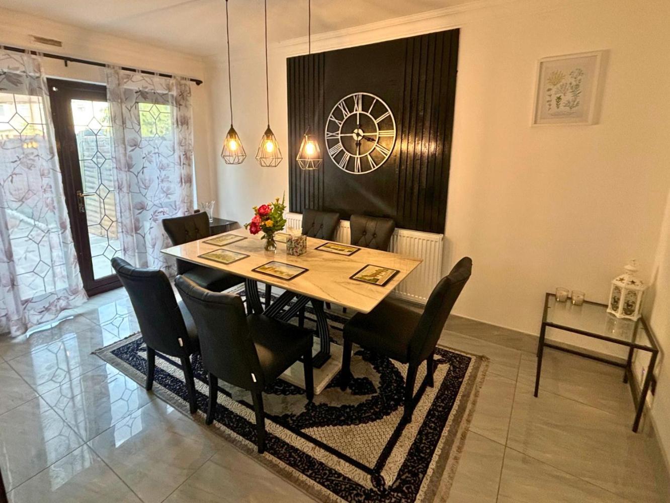 Charming And Cosy London Home, Garden, Parking & Family Fun Mitcham Ngoại thất bức ảnh