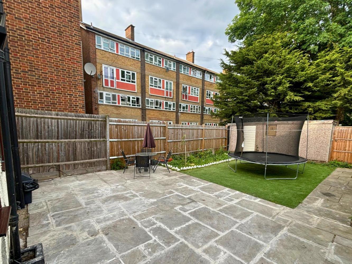 Charming And Cosy London Home, Garden, Parking & Family Fun Mitcham Ngoại thất bức ảnh