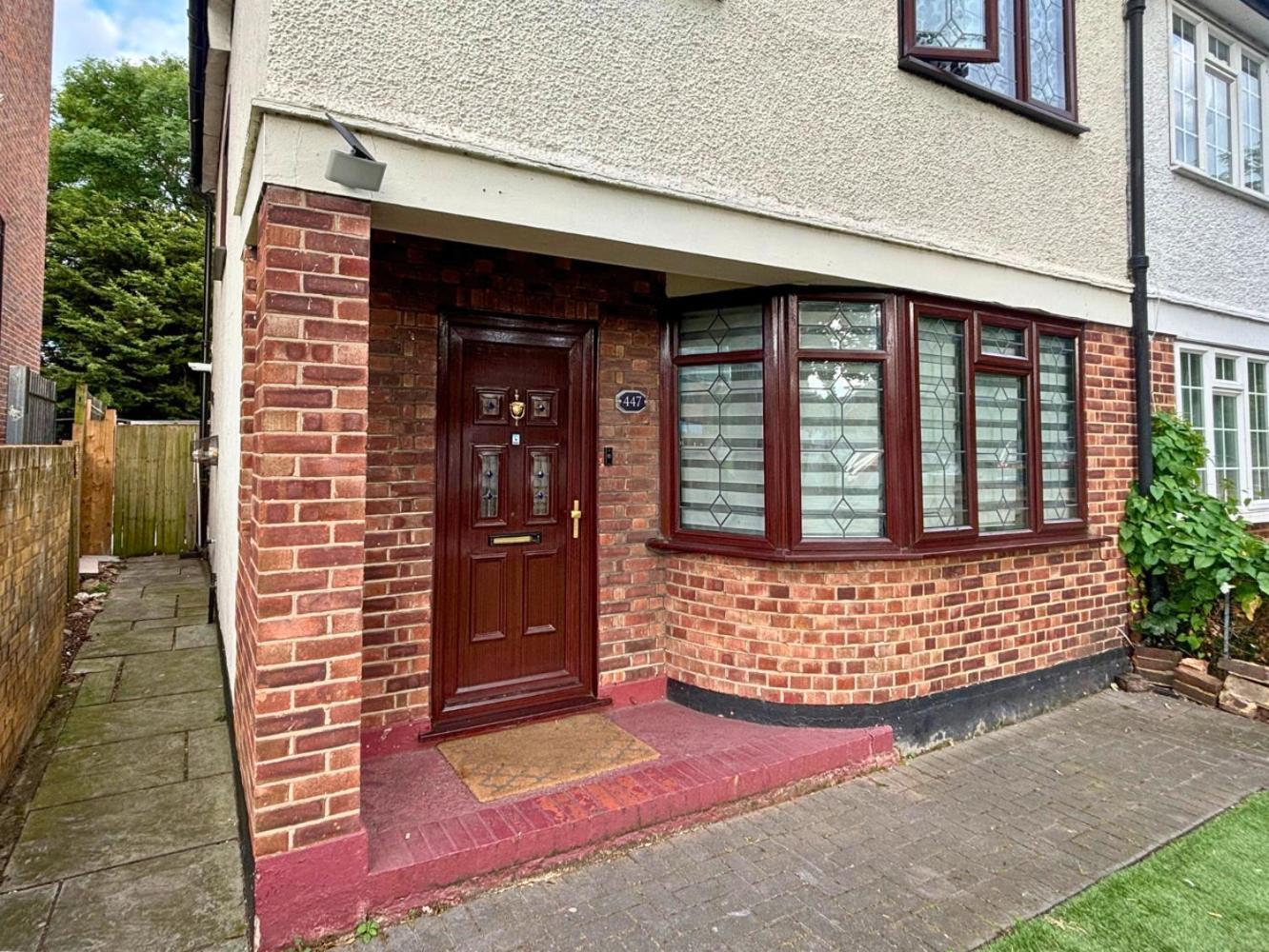 Charming And Cosy London Home, Garden, Parking & Family Fun Mitcham Ngoại thất bức ảnh